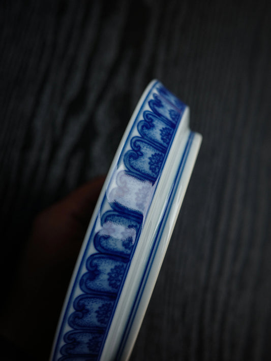 Handcrafted Blue-and-White “Gambiered Canton Gauze ” Multi-Use Plate / Dessert Dish