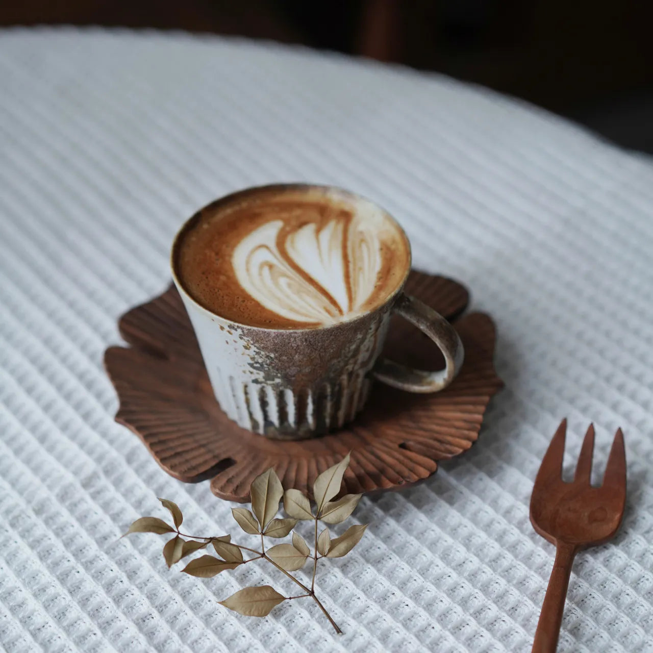 Kilnora Dai-in Series small-capacity wood-fired espresso mug 150 ml with unique ash glaze patterns.