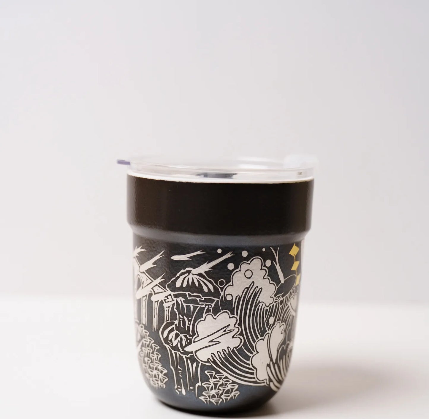Kilnora Aokawa Chihiro Atlantis Wave porcelain cup featuring silver wave patterns