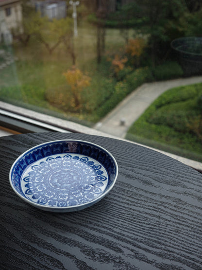 Handcrafted Blue-and-White “Gambiered Canton Gauze ” Multi-Use Plate / Dessert Dish