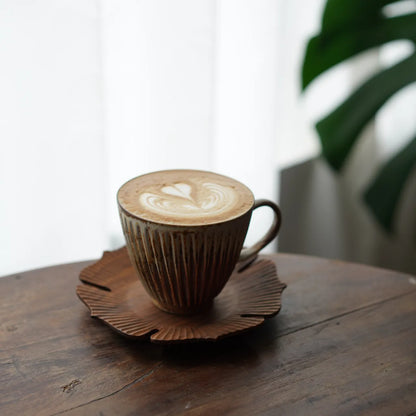Kilnora Dai-in Series large wood-fired mug 260 ml with flame-kissed porcelain texture.