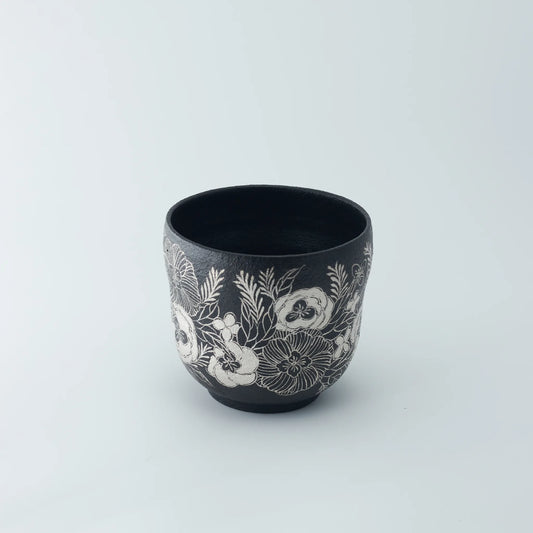 Kilnora Aokawa Chihiro Camellia porcelain cup with silver inlay camellia motif
