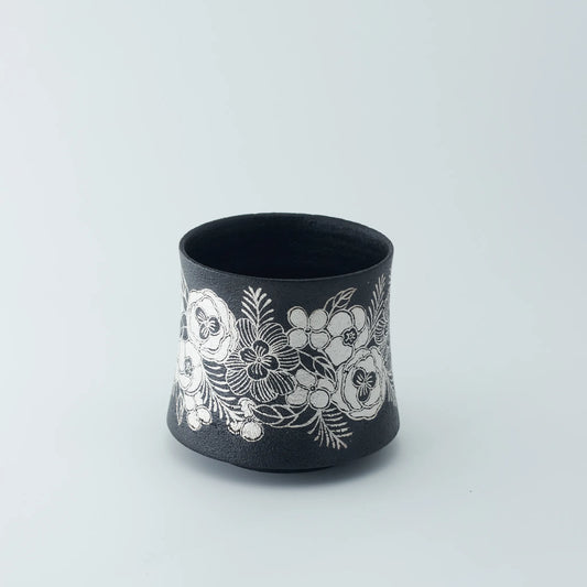 Kilnora Aokawa Chihiro Camellia porcelain cup with silver inlay camellia motif