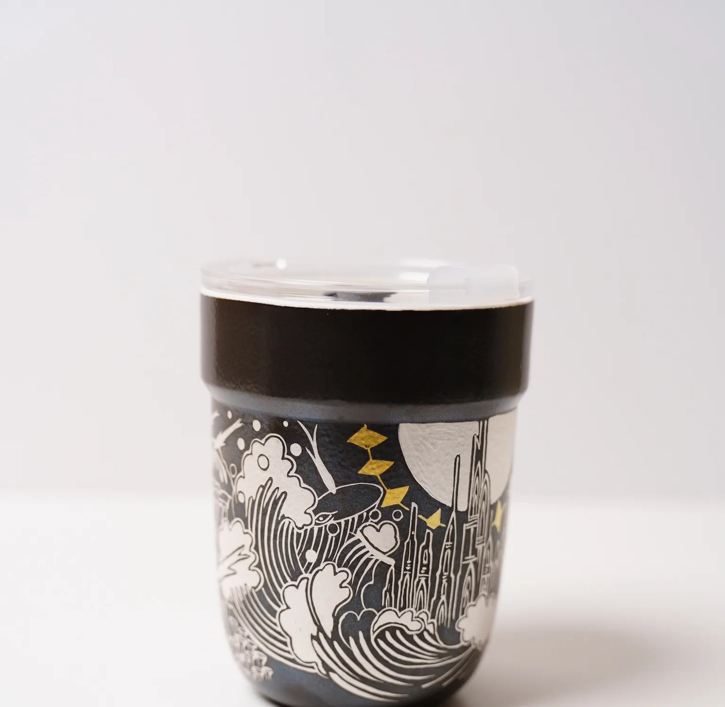 Kilnora Aokawa Chihiro Atlantis Wave porcelain cup featuring silver wave patterns