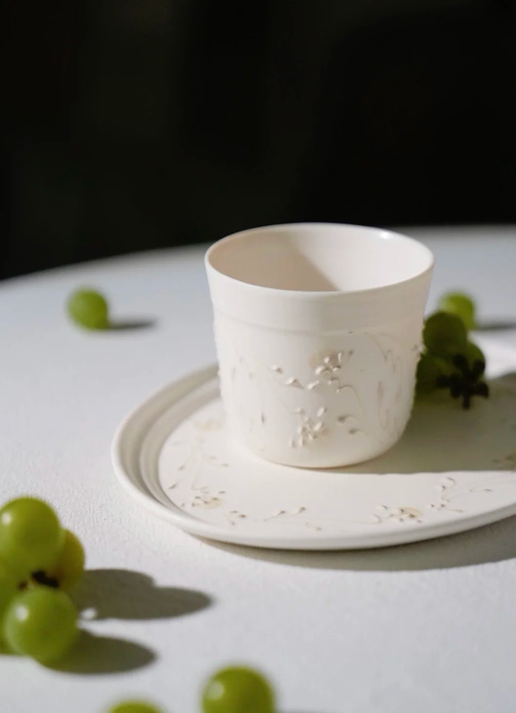 Kilnora Sōng Dandelion Series matte Chyongku ceramic cup with hand-drawn slip lines and mineral dusting
