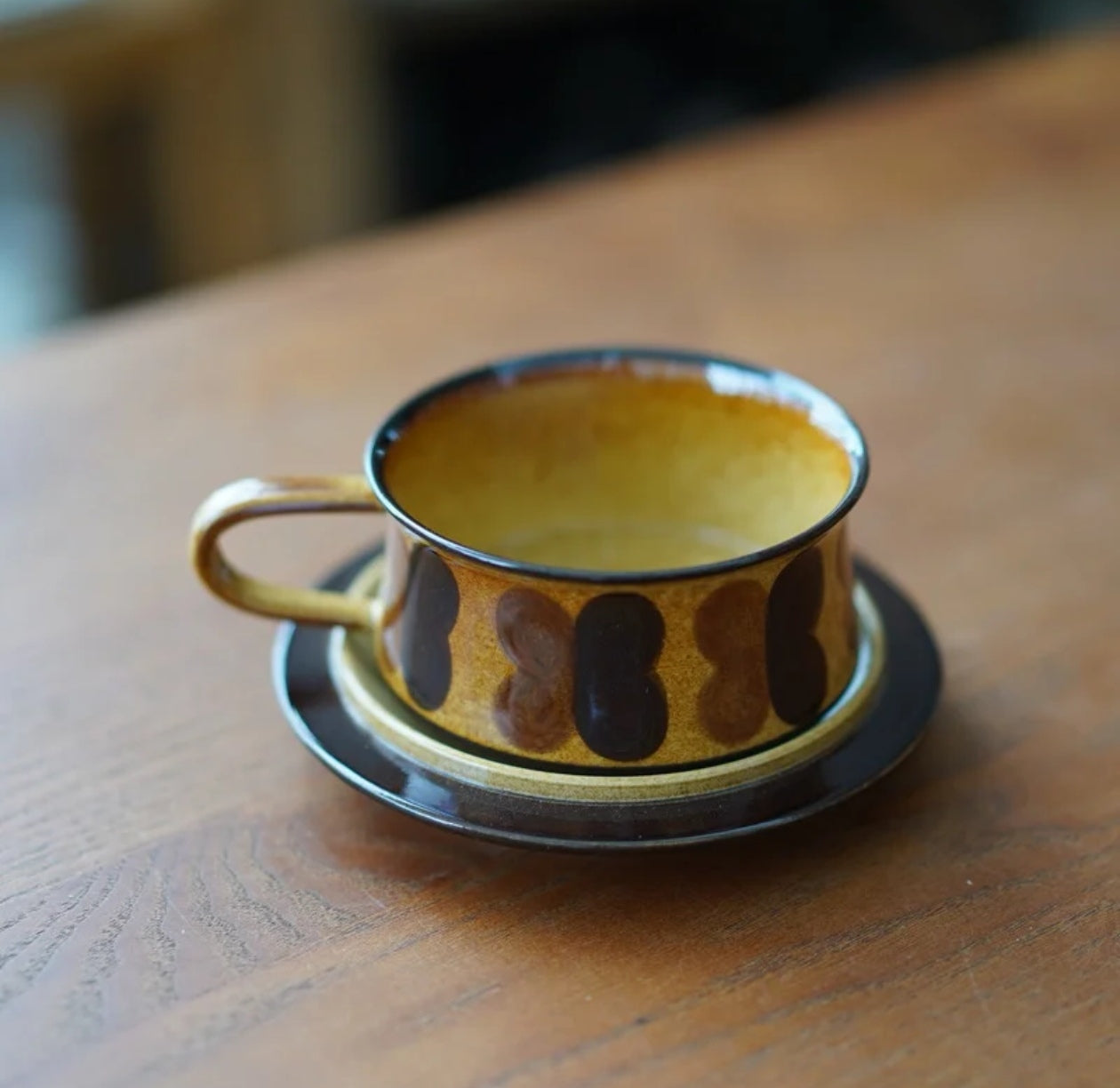 Kilnora Shisō Caramel Butterfly porcelain cup and saucer set with hand-painted butterfly design